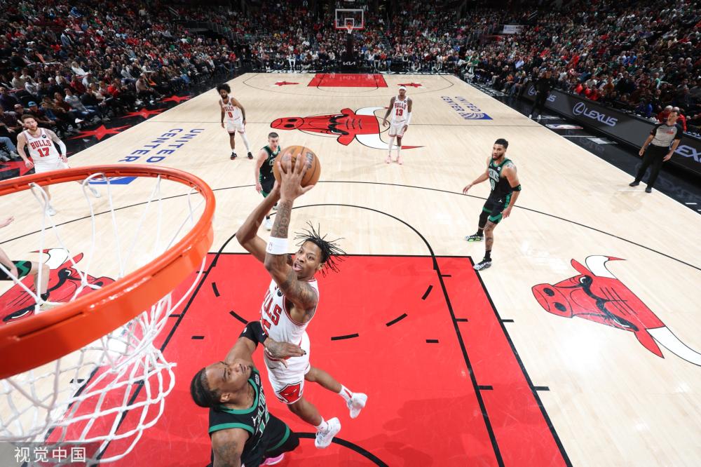 过于强调自 过于强调自