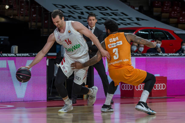 域中的重要 域中的重要